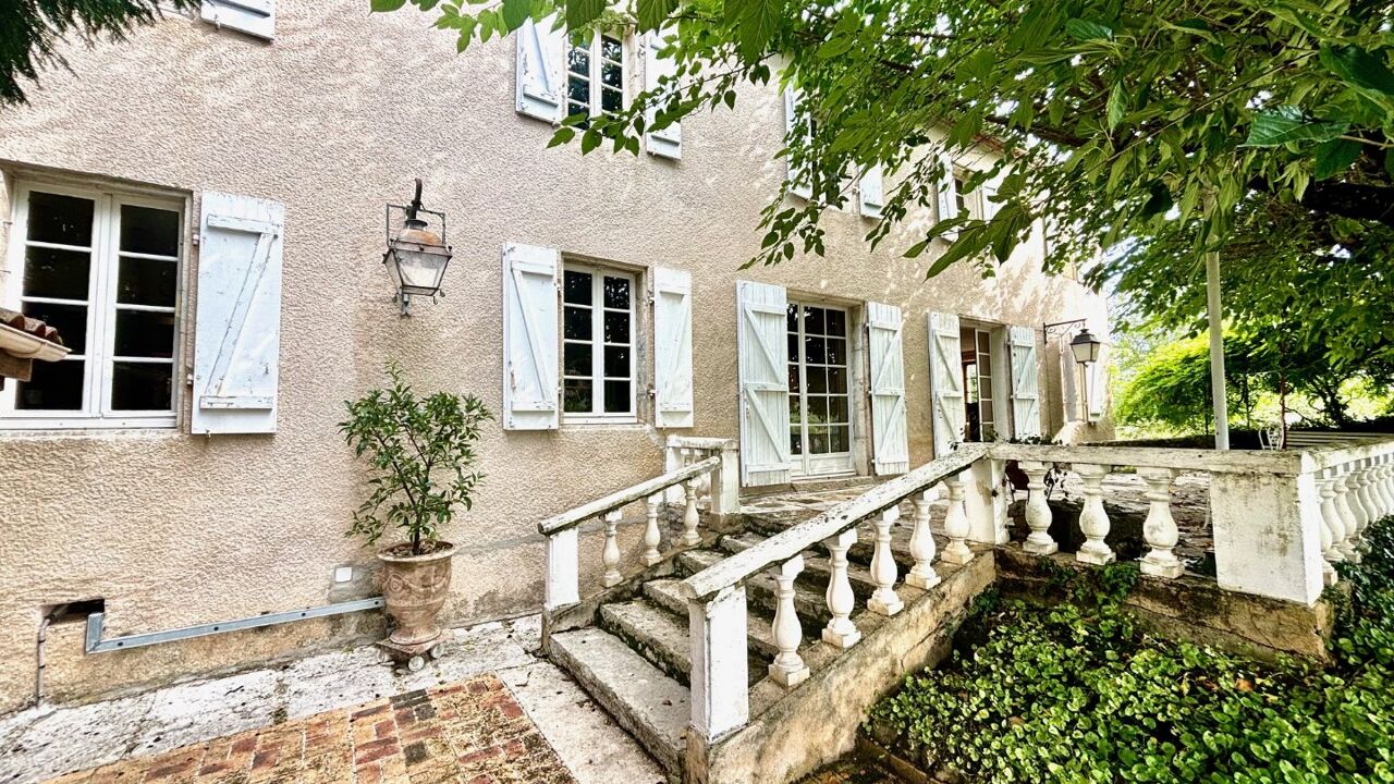 maison 14 pièces 348 m2 à vendre à Cahors (46000)