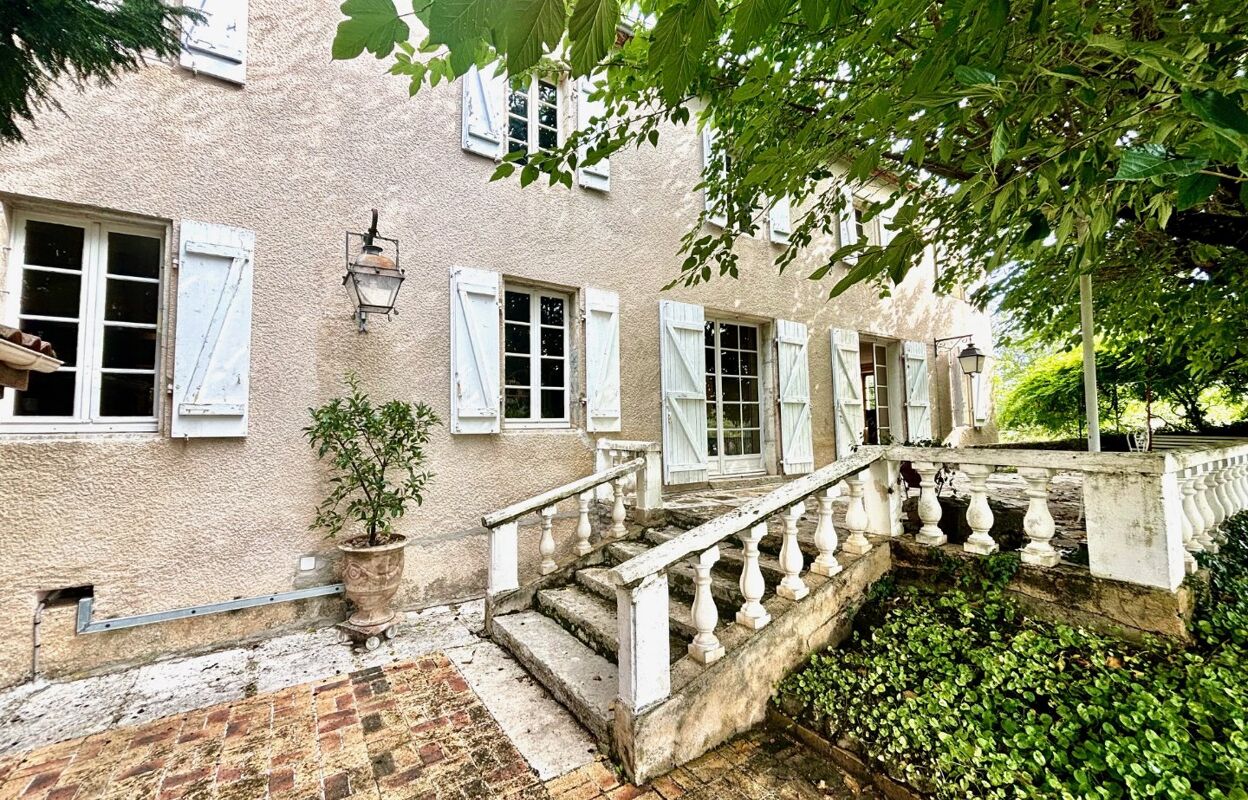 maison 14 pièces 348 m2 à vendre à Cahors (46000)