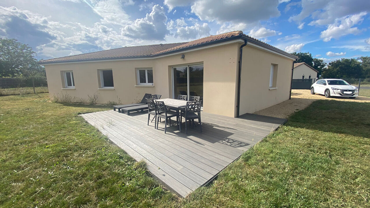 maison 5 pièces 115 m2 à vendre à Chapelle-Viviers (86300)