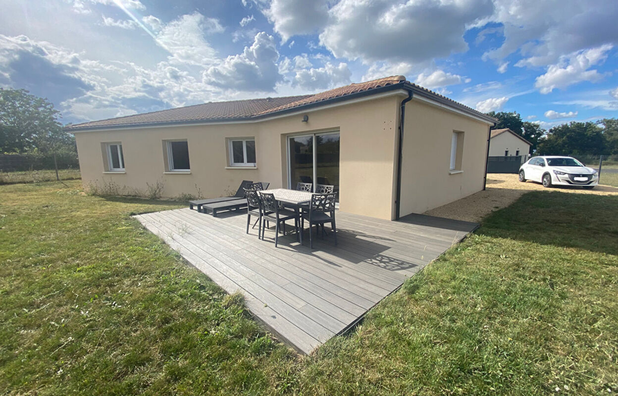 maison 5 pièces 115 m2 à vendre à Chapelle-Viviers (86300)