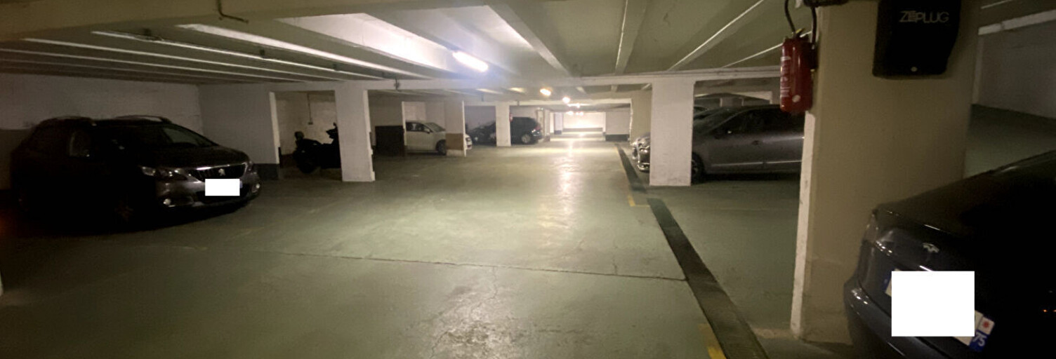 Garage   m² à vendre à Paris 15 (75015)