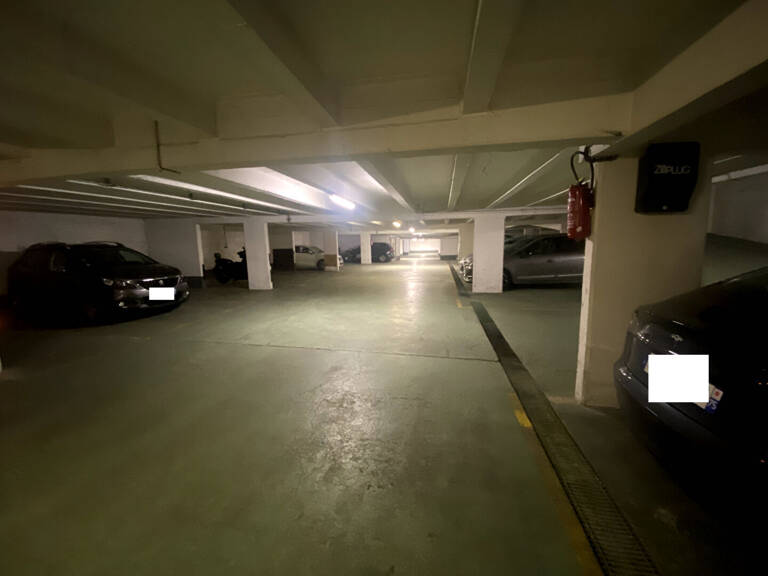 Parking Paris 15 ème — photo 1