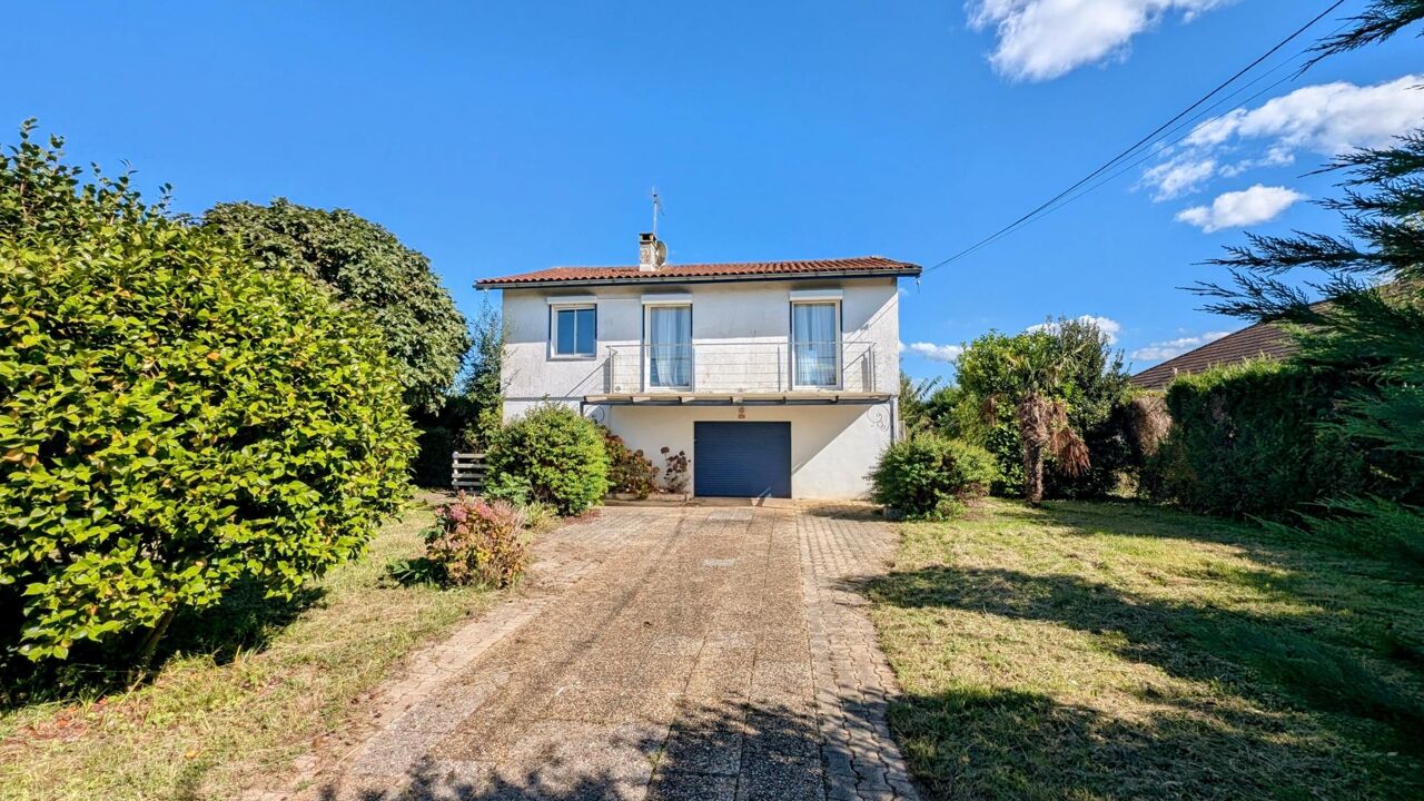 maison 4 pièces 105 m2 à vendre à Sauveterre-de-Béarn (64390)