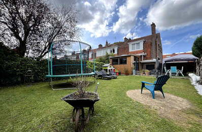MAISON SEMI MITOYENNE 1960 - CROIX - 2 CHAMBRES - JARDIN - GA... — photo du bien