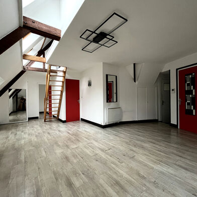 Appartement 4 pièces 254000 €