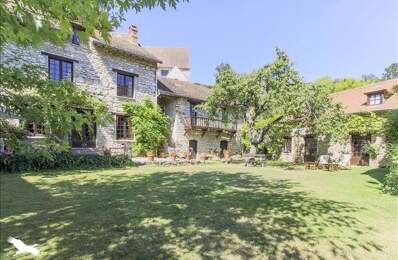 Maison en pierre de 8 pièces principales — photo du bien