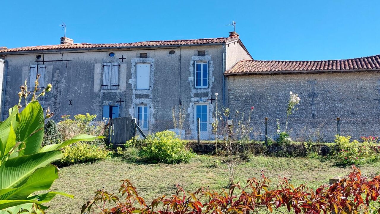 maison 3 pièces 95 m2 à vendre à Saint-Amant-de-Montmoreau (16190)