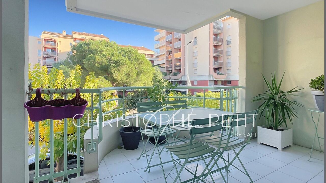 appartement 2 pièces 50 m2 à vendre à Fréjus (83600)