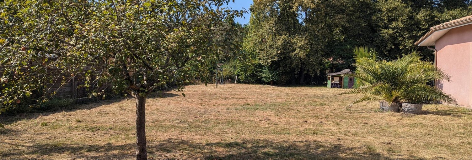 Terrain  562 m² à vendre à Saint-Magne (33125)