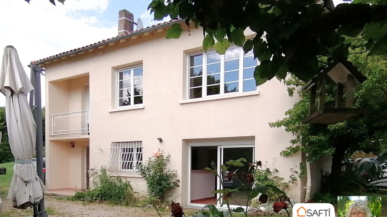 maison 4 pièces 119 m2 à vendre à Montguyon (17270)