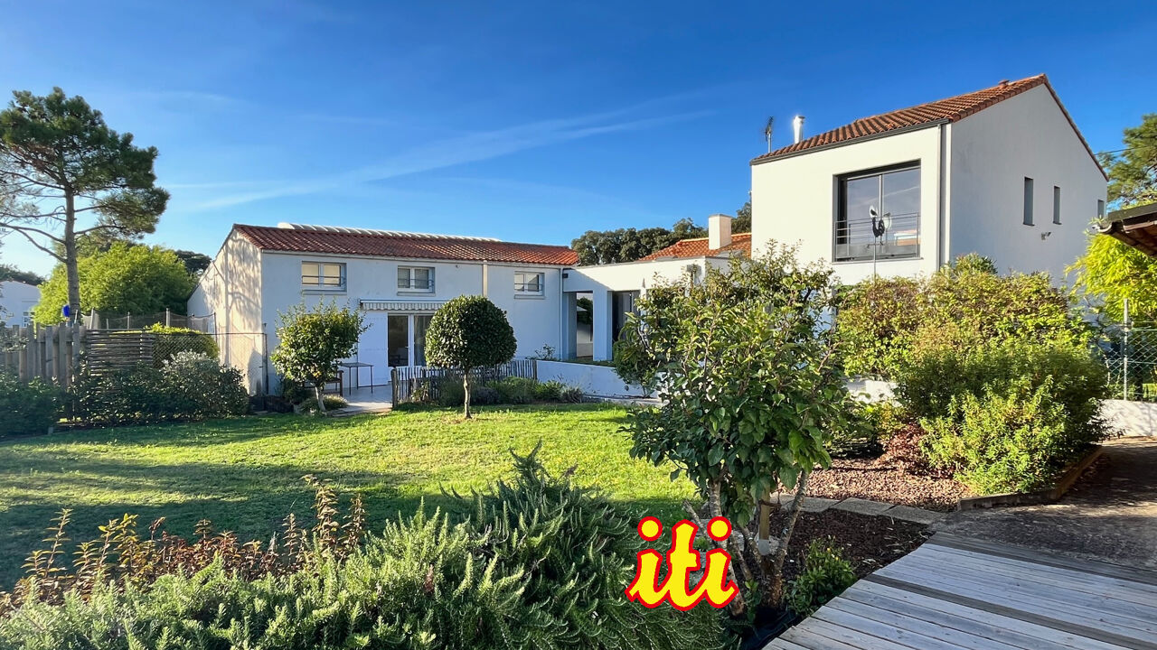 maison 4 pièces 197 m2 à vendre à Chateau-d'Olonne (85180)