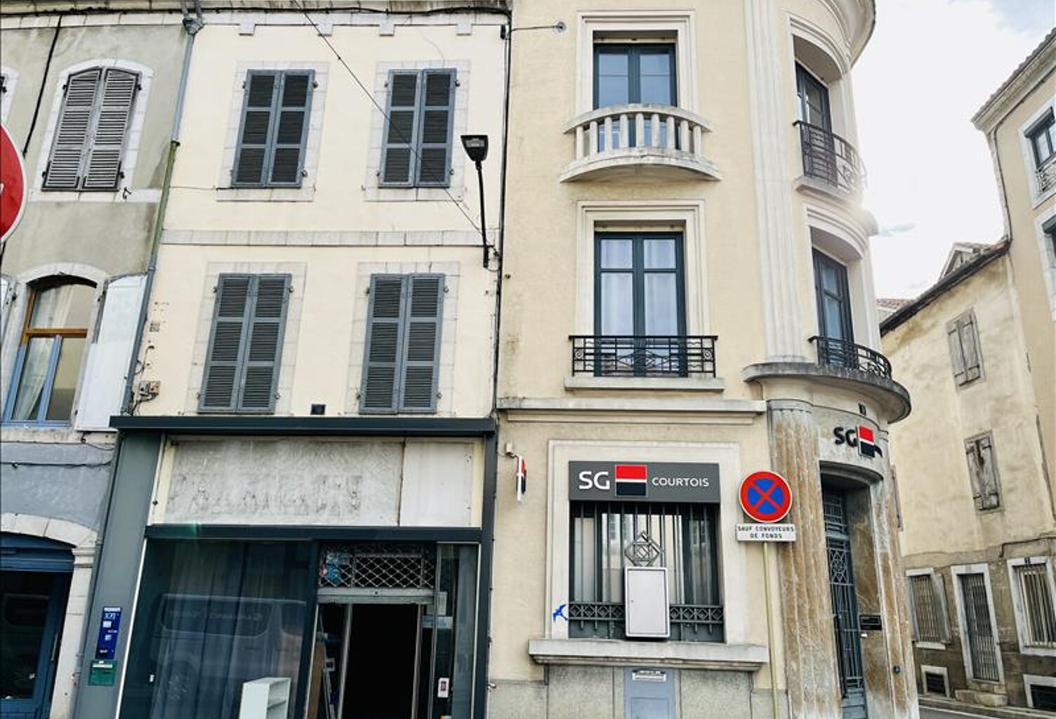 Vente immeuble   Montréjeau (31210) — photo 1