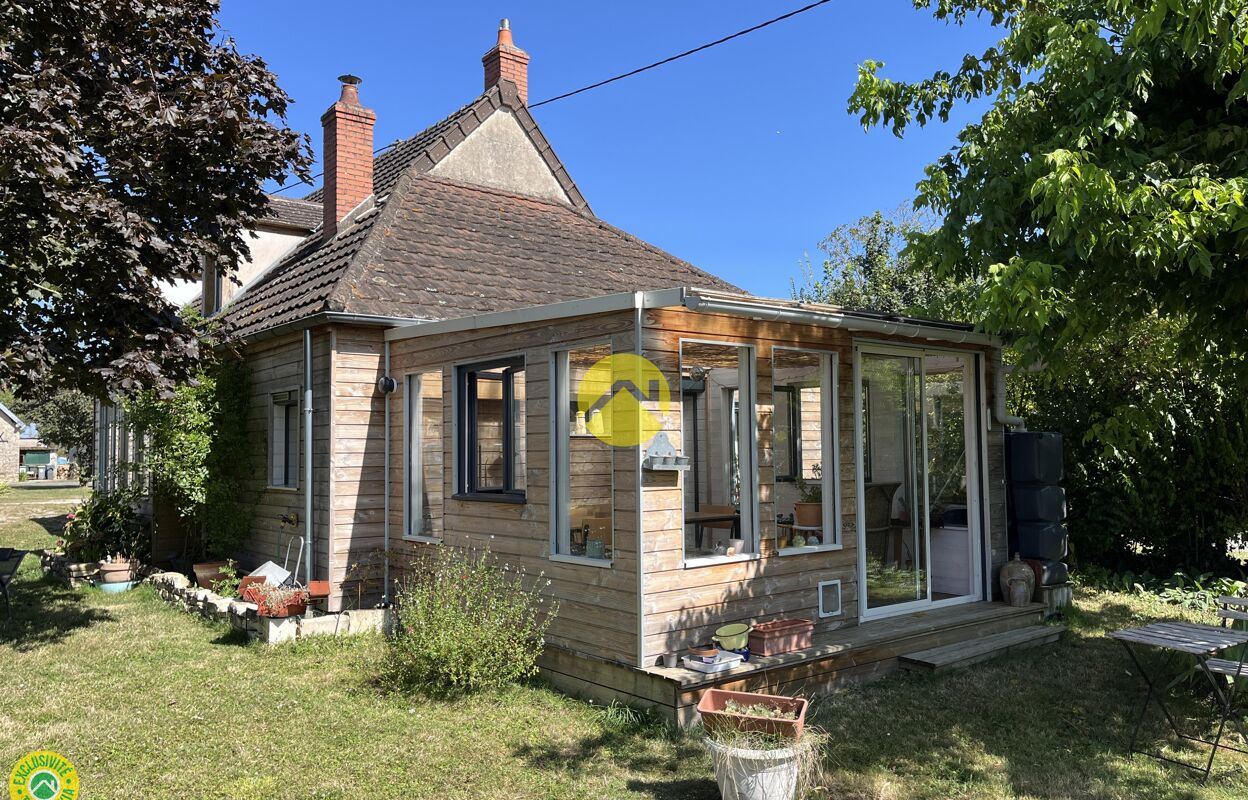 maison 7 pièces 96 m2 à vendre à Châteauneuf-sur-Cher (18190)