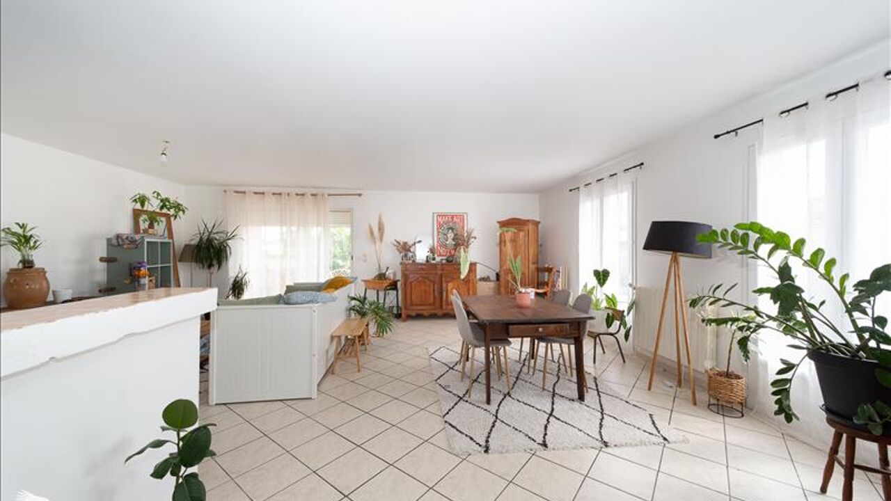 maison 3 pièces 120 m2 à vendre à Montendre (17130)