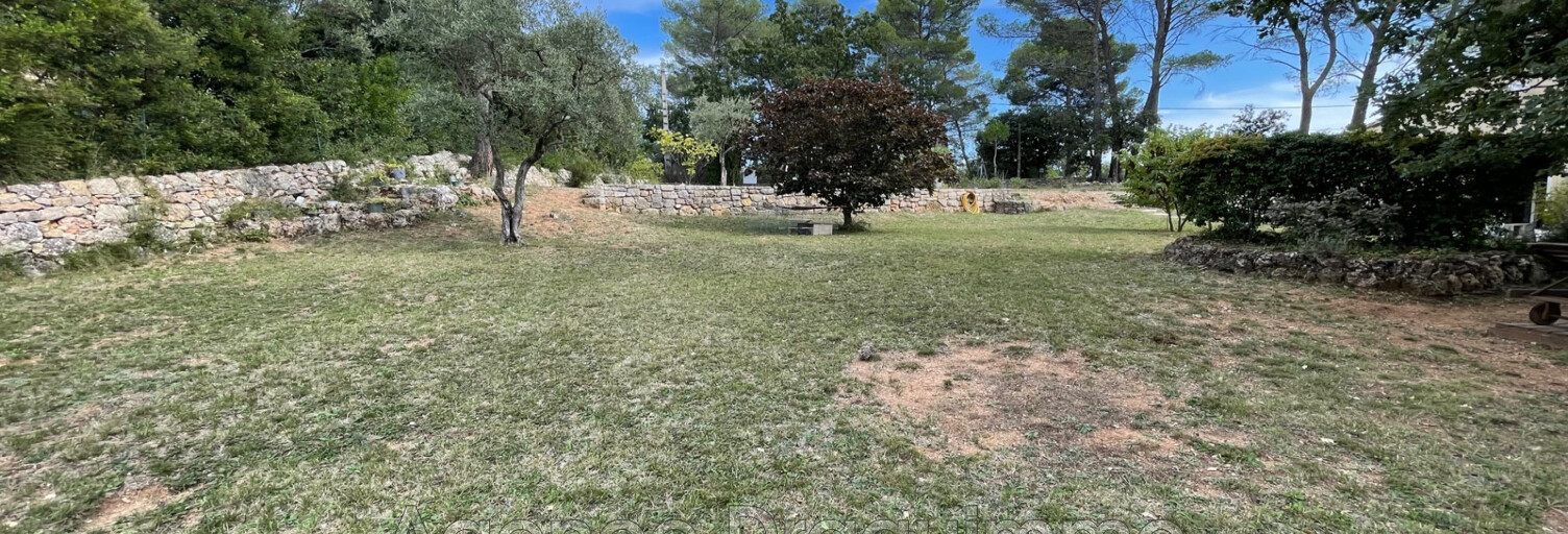 Terrain  900 m² à vendre à Flayosc (83780)