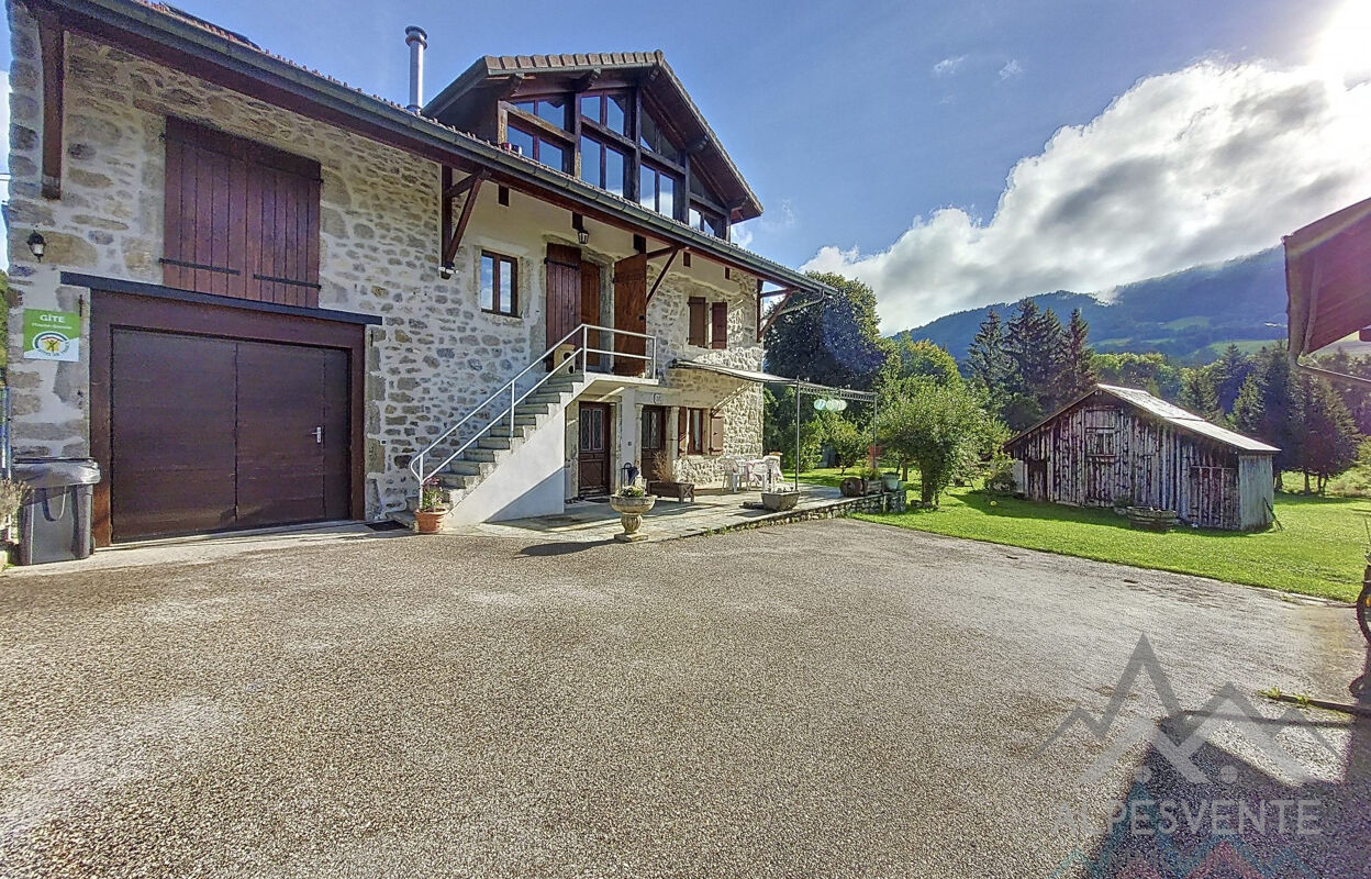 maison 12 pièces 380 m2 à vendre à Burdignin (74420)