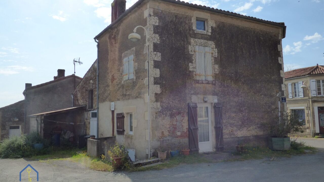 maison 5 pièces 115 m2 à vendre à Bazoges-en-Pareds (85390)