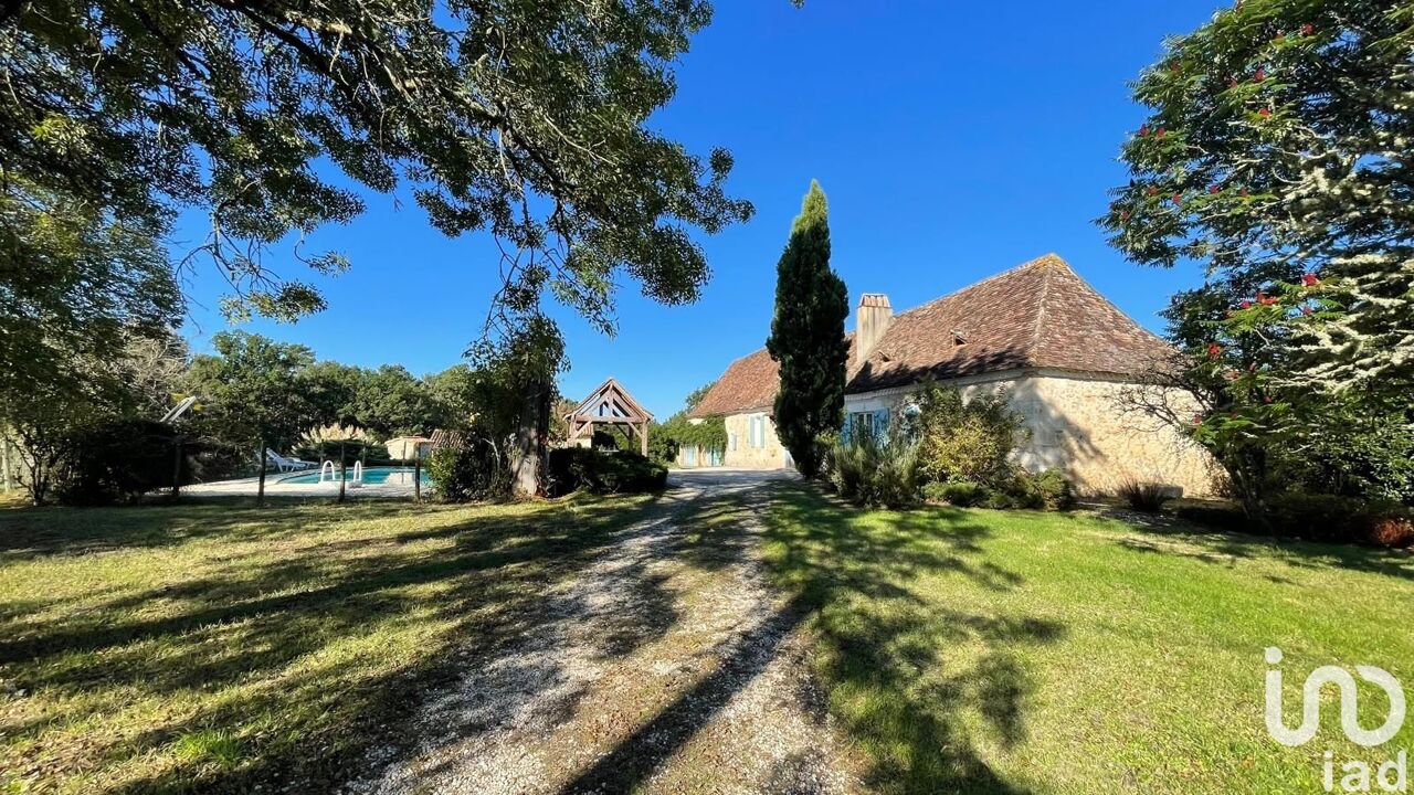 maison 8 pièces 196 m2 à vendre à Église-Neuve-d'Issac (24400)