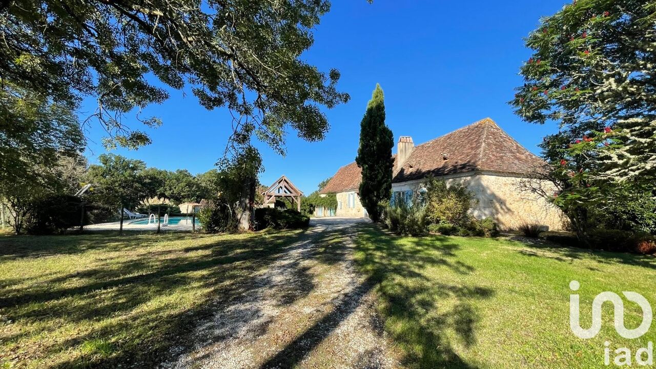 maison 8 pièces 196 m2 à vendre à Église-Neuve-d'Issac (24400)