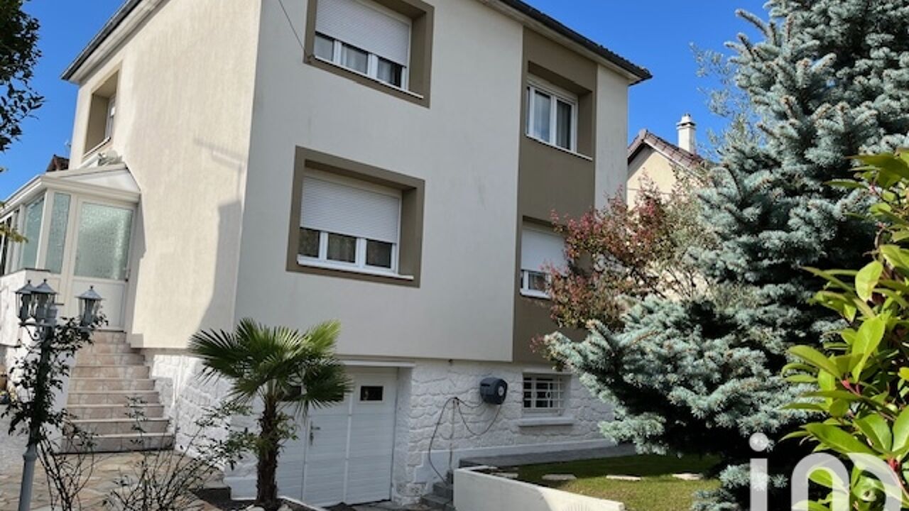 maison 5 pièces 122 m2 à vendre à Villecresnes (94440)