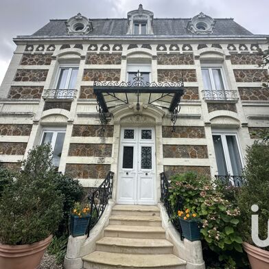 Maison 10 pièces 280 m²