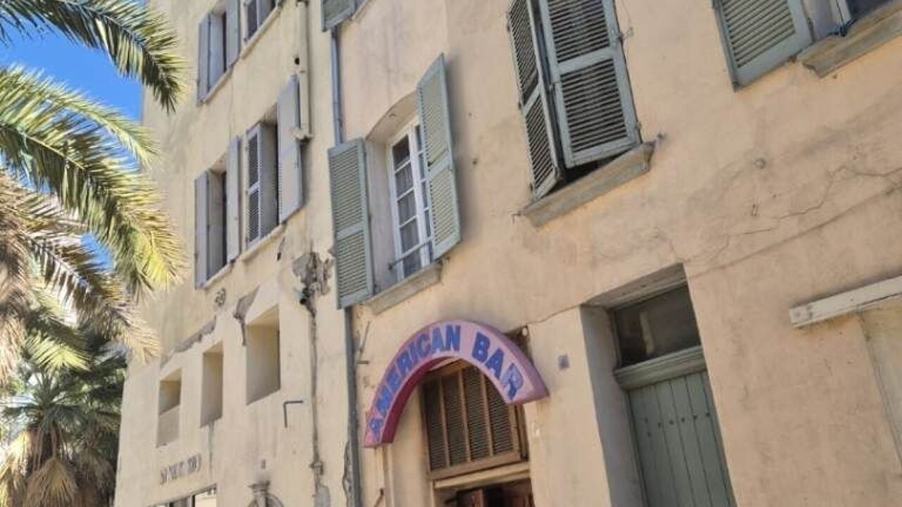 commerce  pièces 26 m2 à vendre à Toulon (83000)