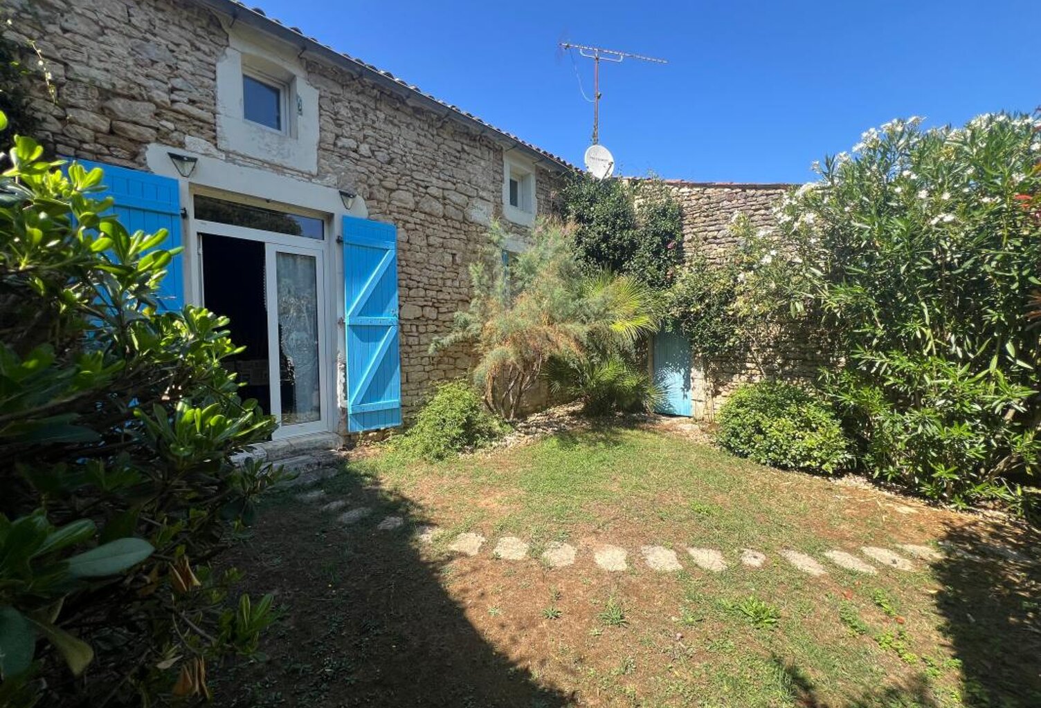 Maison À Vendre — photo 1