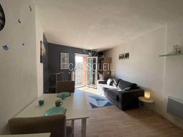 LOCATION STUDIO MEUBLE - L'ISLE SUR LA SORGUE — photo du bien