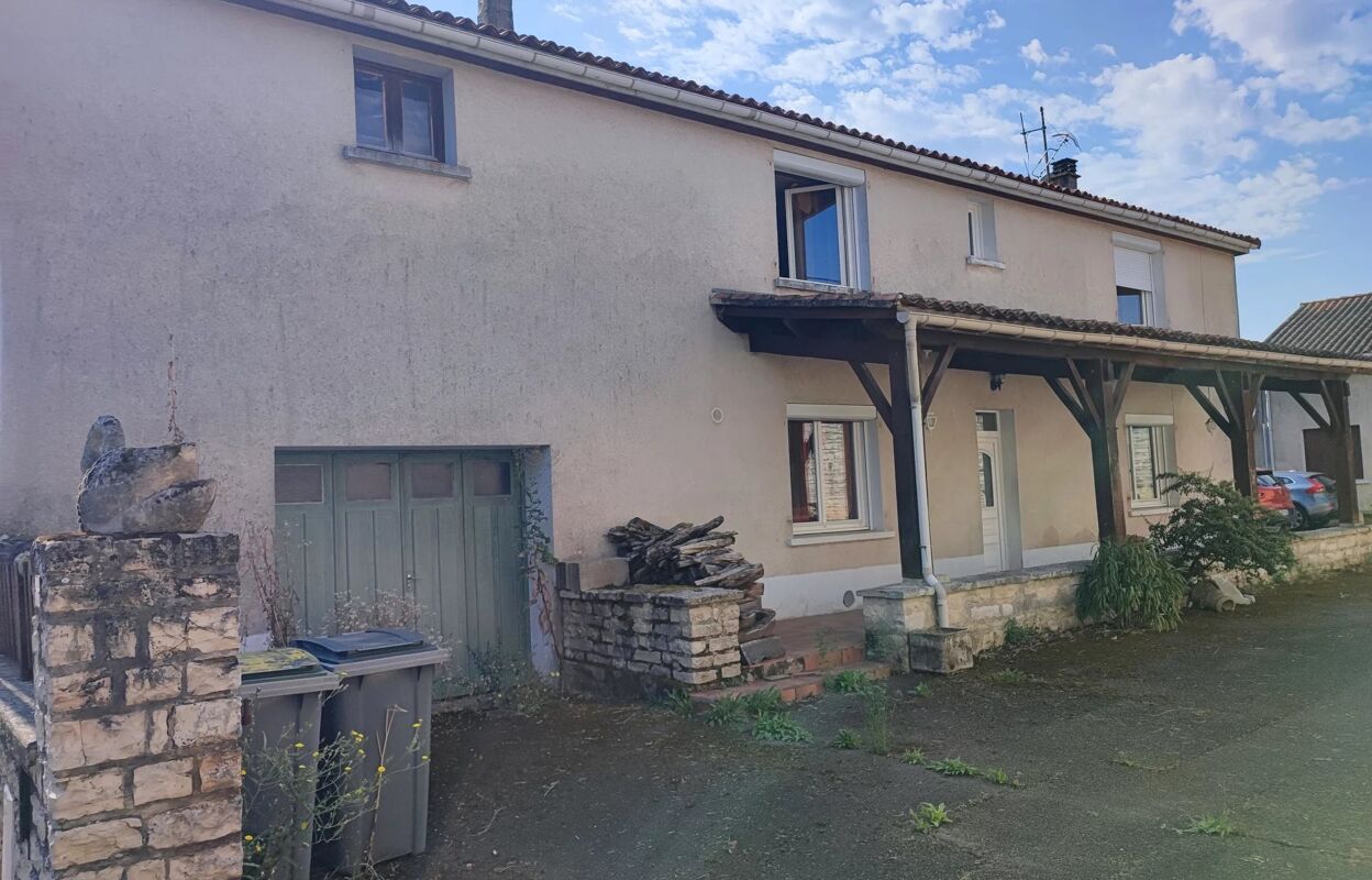 maison 5 pièces 146 m2 à vendre à Villognon (16230)