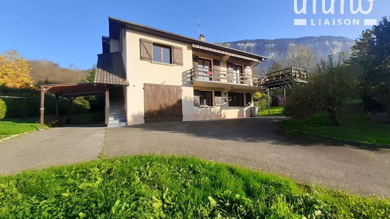 maison 10 pièces 196 m2 à vendre à Lépin-le-Lac (73610)