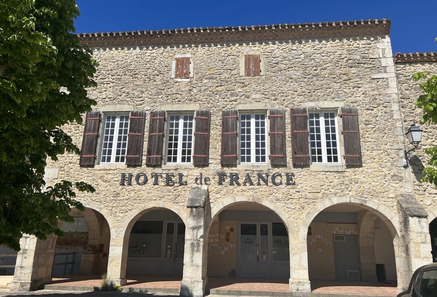 HOTEL RESTAURANT — photo 1
