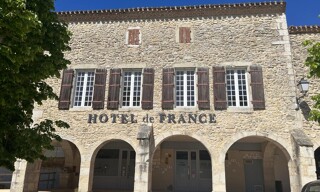 Maison 15 Pièces 669 m² à vendre à Saint-Justin (40240)