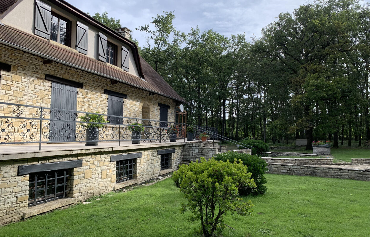 maison 9 pièces 257 m2 à vendre à Nonville (77140)