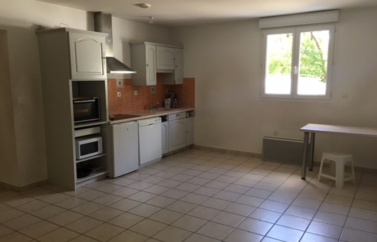 appartement 4 pièces 115 m2 à louer à Saint-Sernin (07200)