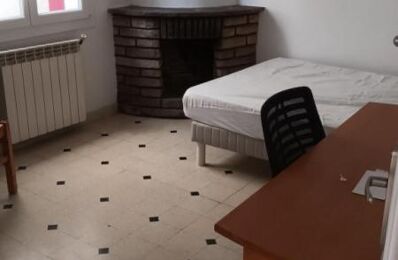 location appartement 510 € CC /mois à proximité de Urcuit (64990)