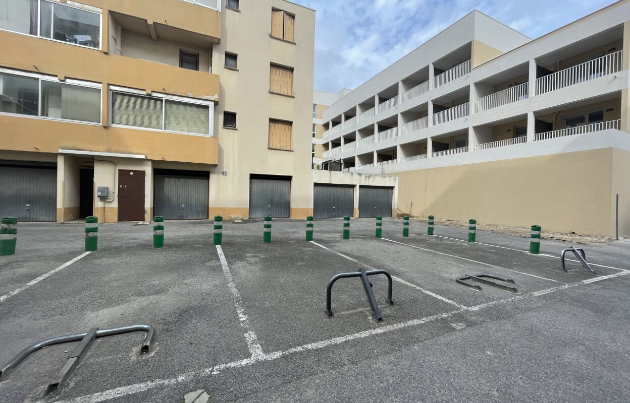 garage  pièces  m2 à louer à Aubagne (13400)