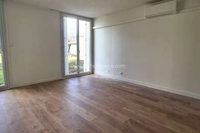 Appartement 4 pièces 760 €