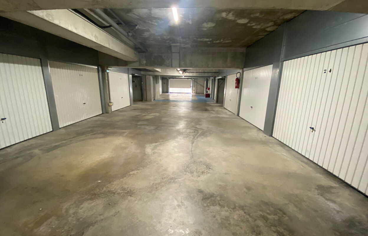 garage  pièces 16 m2 à vendre à Angers (49000)