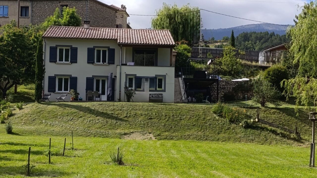 maison 9 pièces 200 m2 à vendre à Barnave (26310)