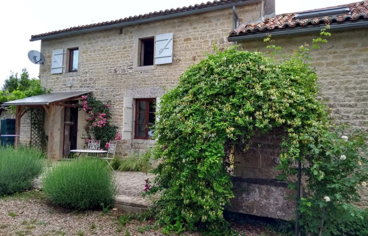 maison 5 pièces 190 m2 à louer à La Chapelle-Pouilloux (79190)