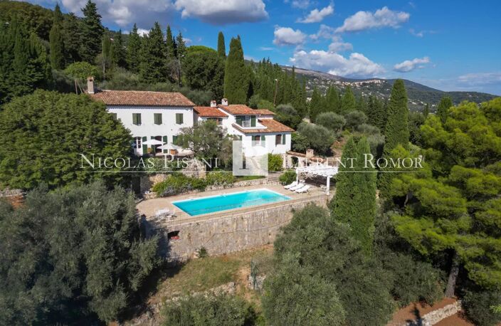 EXCLUSIVITÉ Le Tignet – Bastide provençale de charme avec vue pa — photo 3