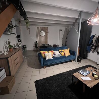 Maison 3 pièces 670 €