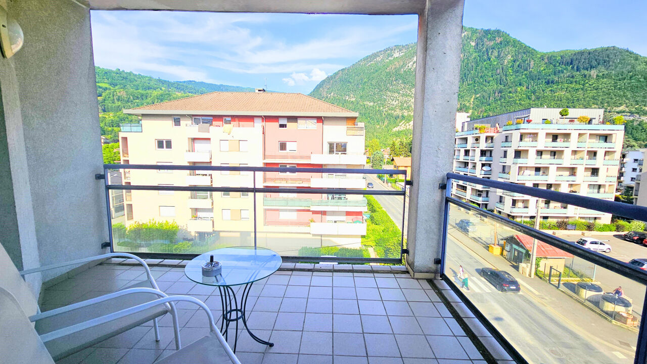 appartement 4 pièces 94 m2 à vendre à Cluses (74300)