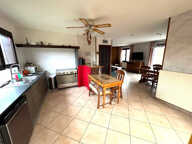 Plain-pied individuel de 112m2 bâti sur un terrain de 1806m2 — photo 2
