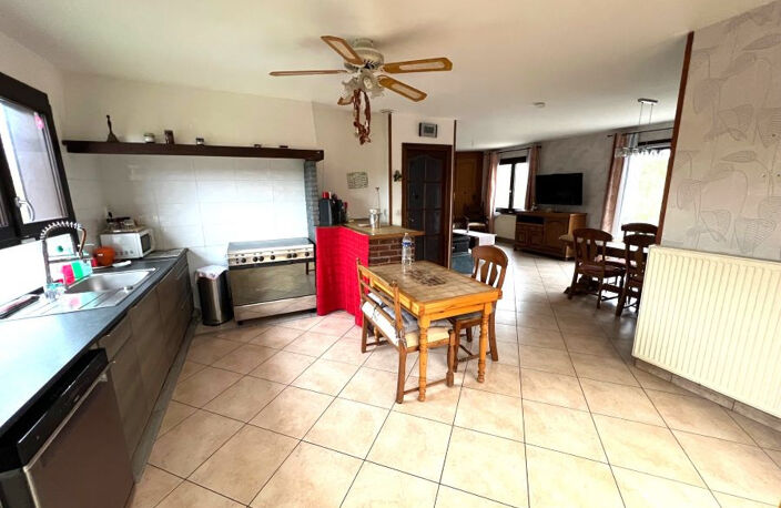 Plain-pied individuel de 112m2 bâti sur un terrain de 1806m2 — photo 2