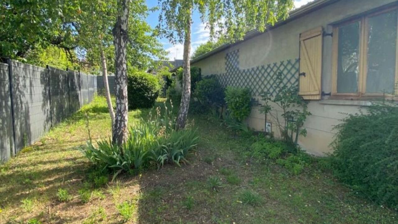 immeuble  pièces 200 m2 à vendre à Limay (78520)