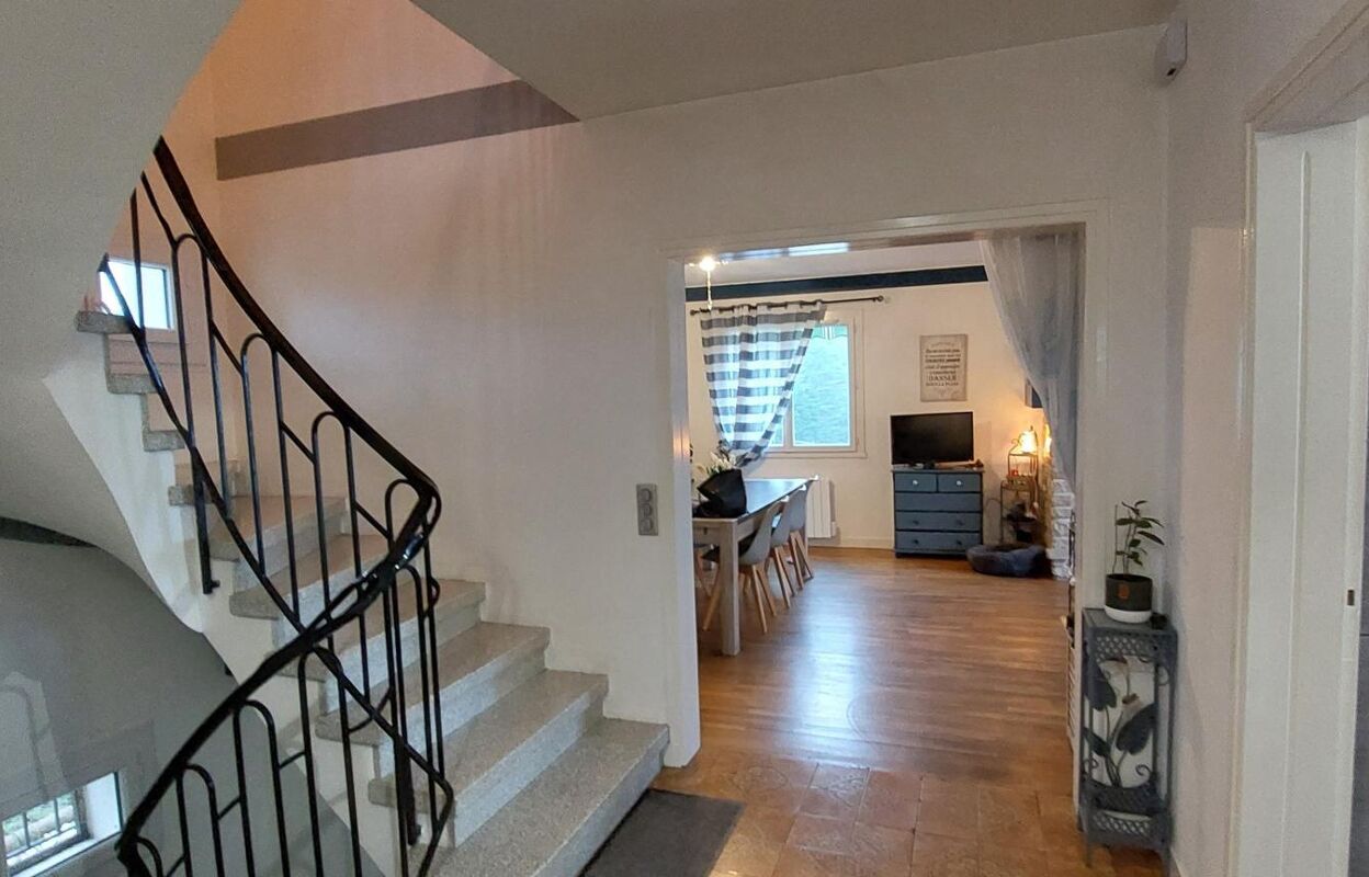 maison 6 pièces 205 m2 à vendre à Figeac (46100)