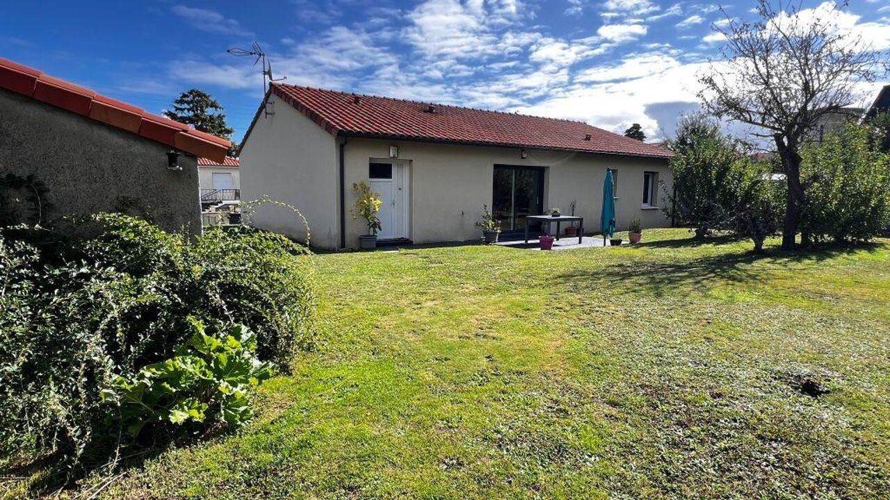 maison 4 pièces 100 m2 à vendre à Parthenay (79200)