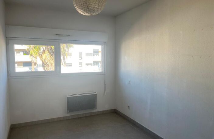 Appartement T3 avec terrasse et parking — photo 4