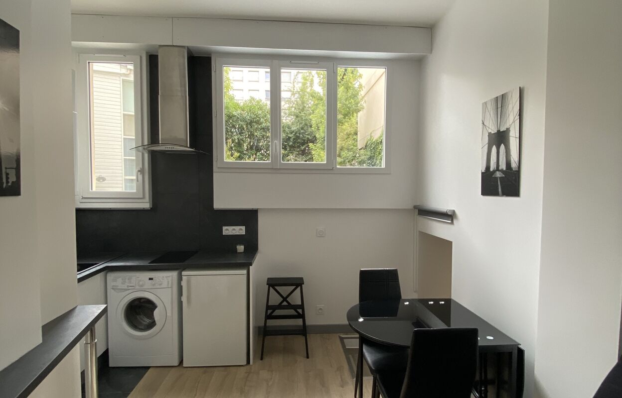 appartement 2 pièces 24 m2 à vendre à Courbevoie (92400)